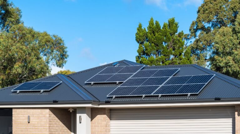 Best Roofing for Solar Panels: The Definitive 2026 Guide to Compatibility