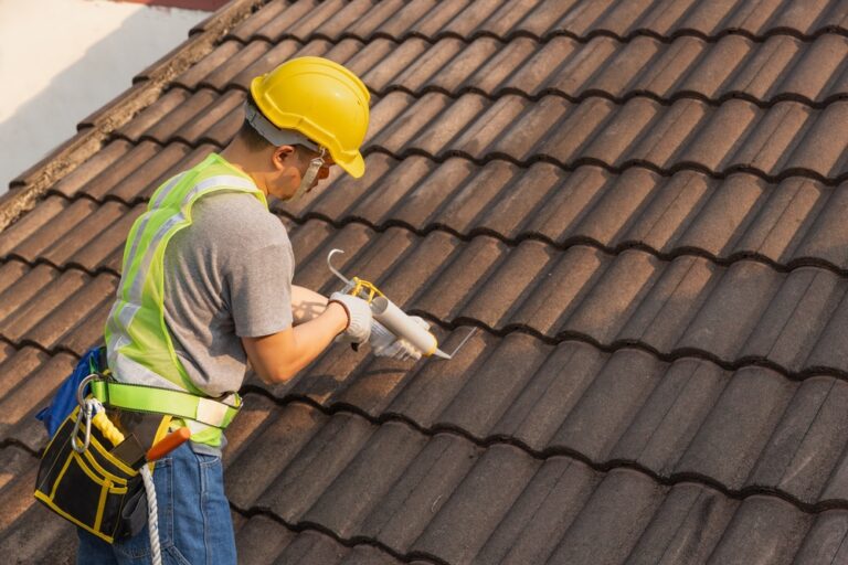 How to Manage Roof Leaks: A Definitive Guide to Structural Triage